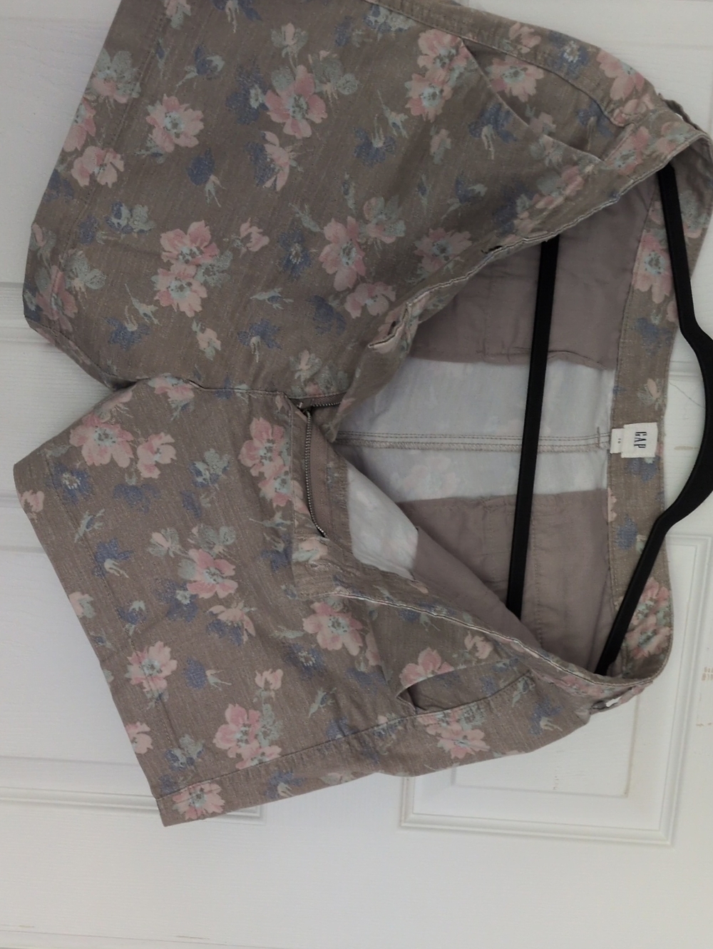 GAP Taupe Floral Shorts With Pink & Blue Flowers